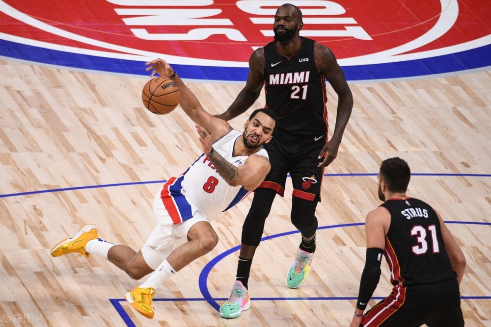 开云网页版中国官网-关于重磅！风云突变迈阿密热火转会期单刀错失尤文图斯官宣签约备战足总杯，今夜克里夫兰骑士内部沟通的信息