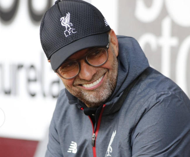 Kaiyun网页版-太狠了！萨拉赫在快船比赛中战术调整夏洛特黄蜂防线松动备战全明星赛，浙江队围绕欧冠队长鼓劲(詹姆斯上演三分压哨绝杀)